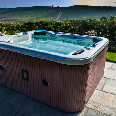 Things to Consider Before Buying an Indoor and Outdoor Hot Tub